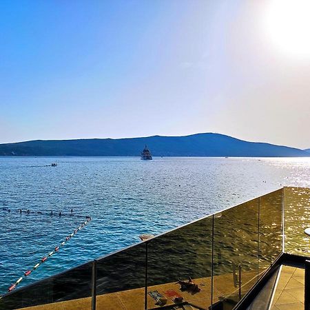 Seafront Apartments Tivat Exterior photo